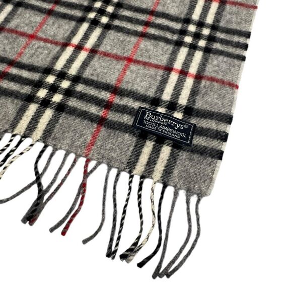 Burberry Plaid 100% Lambswool Classic Women's Gray Multicolor Fringe Wrap Scarf - Picture 3 of 6